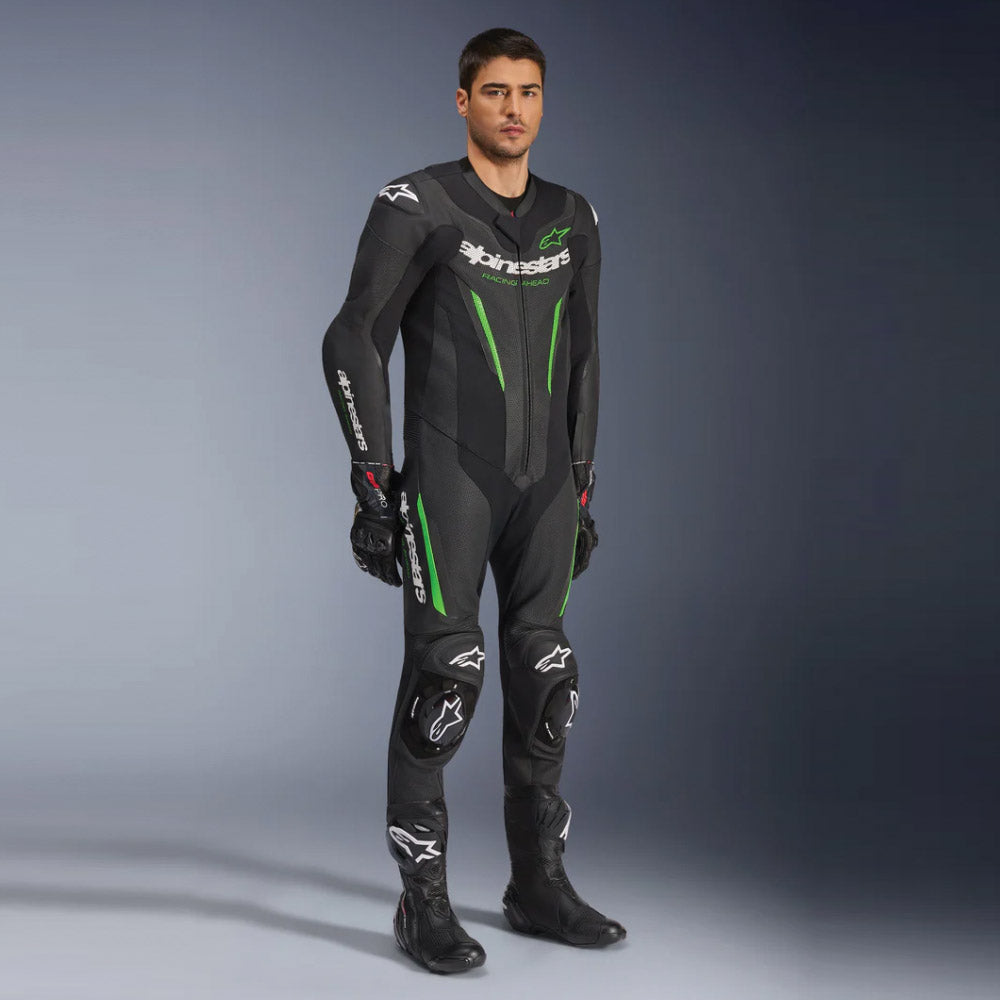 Mono De Cuero 1 Pieza GP Force V2