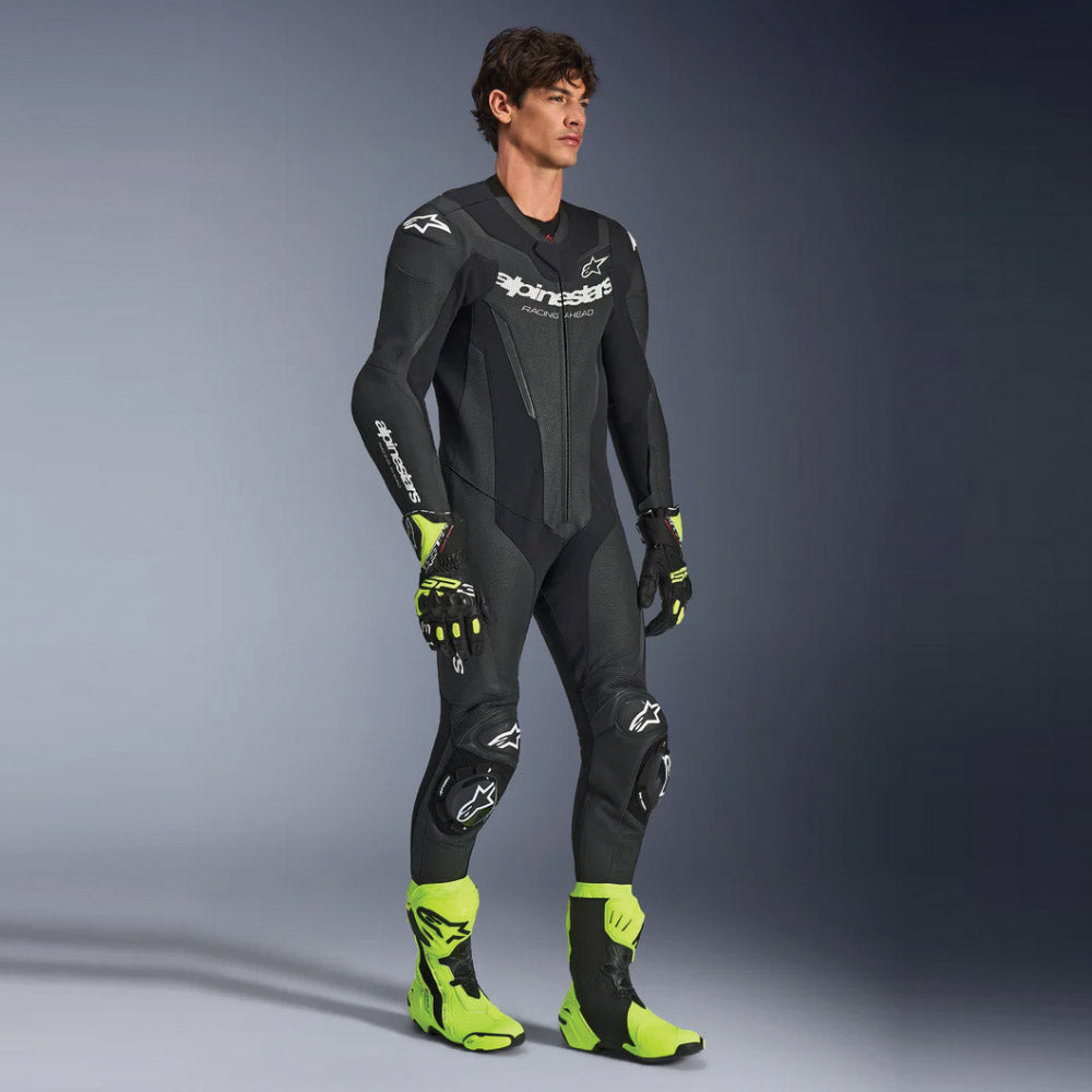 Mono De Cuero 1 Pieza GP Force V2