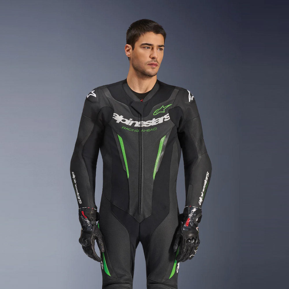 Mono De Cuero 1 Pieza GP Force V2